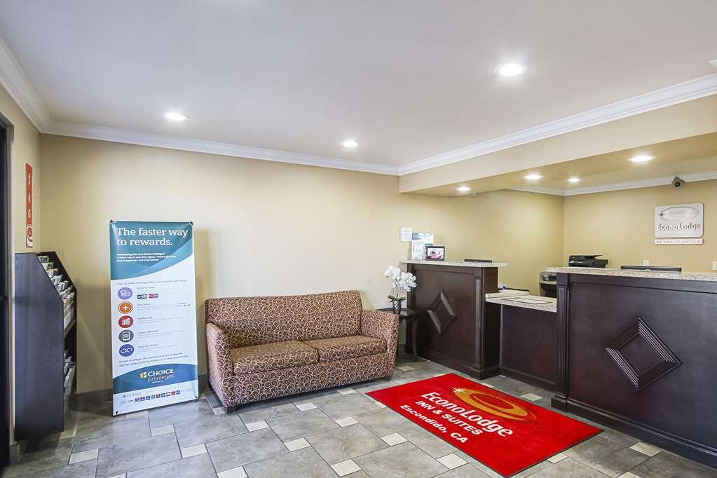 Econo Lodge Inn & Suites Escondido Downtown Εσωτερικό φωτογραφία