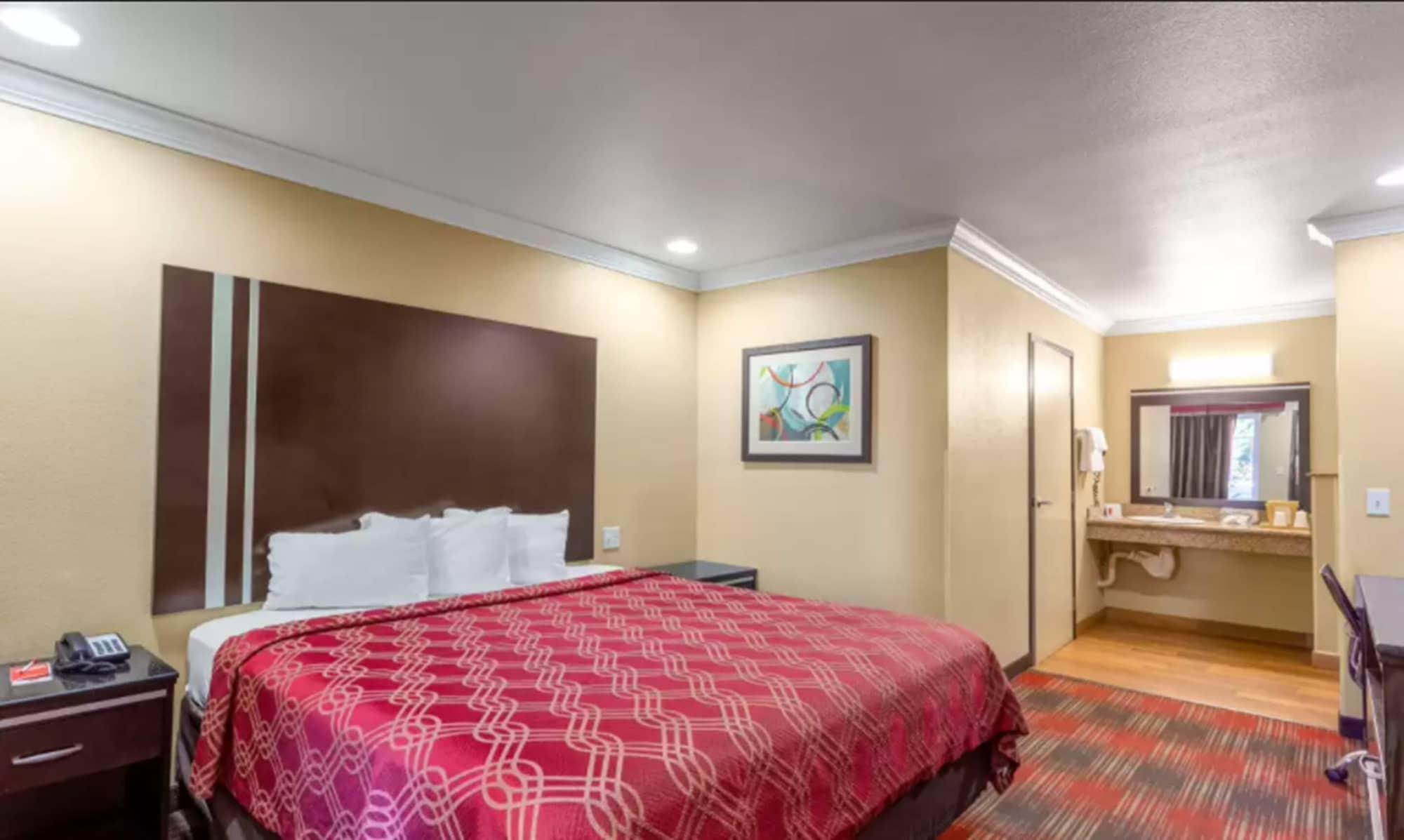 Econo Lodge Inn & Suites Escondido Downtown Εξωτερικό φωτογραφία