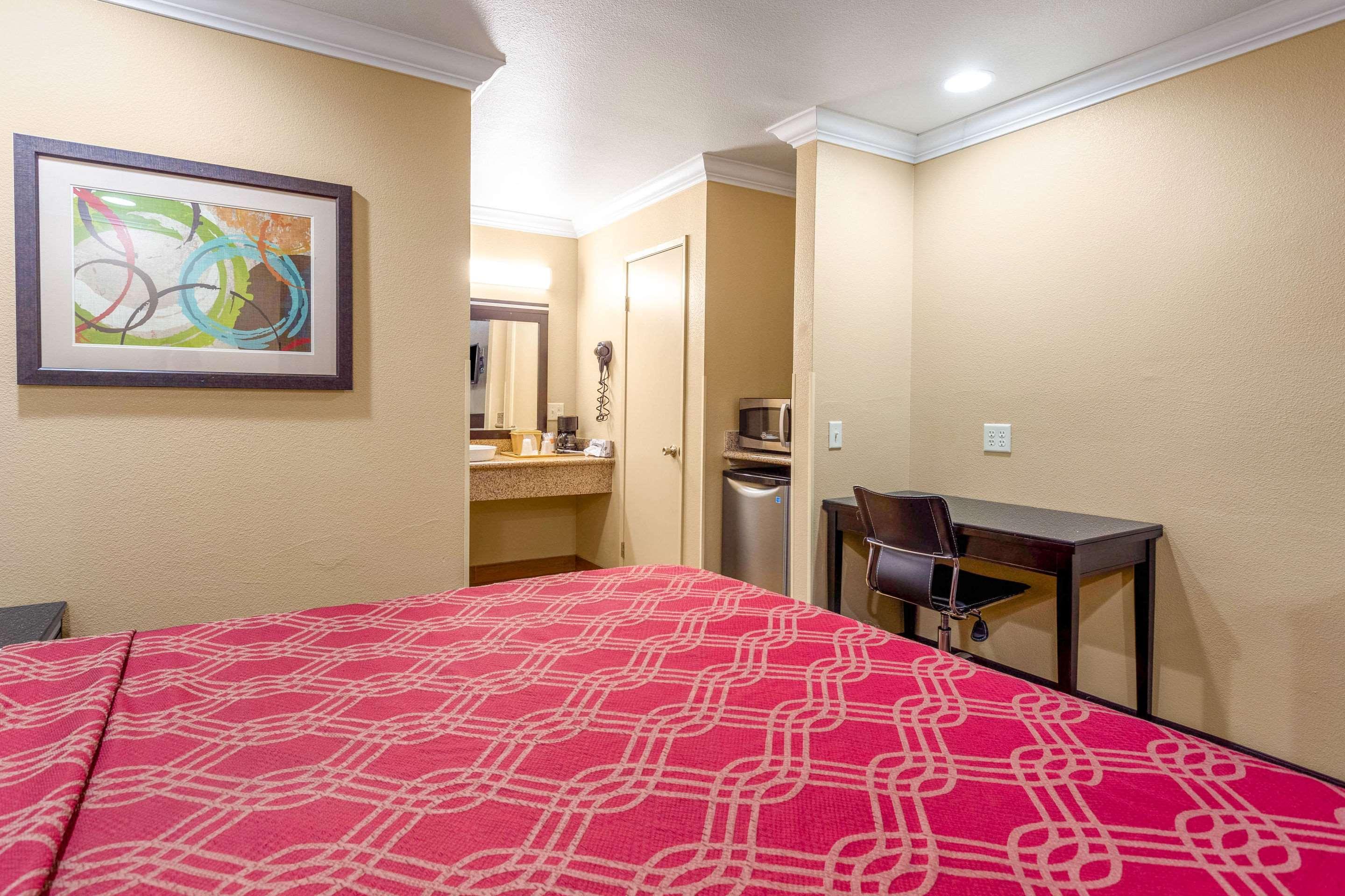 Econo Lodge Inn & Suites Escondido Downtown Εξωτερικό φωτογραφία