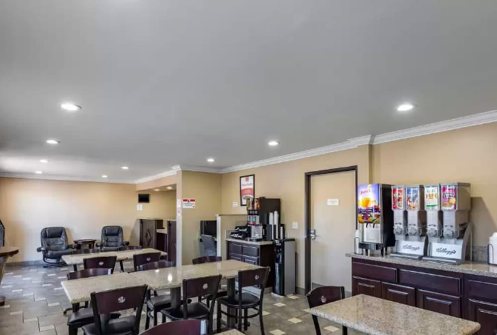 Econo Lodge Inn & Suites Escondido Downtown Εξωτερικό φωτογραφία